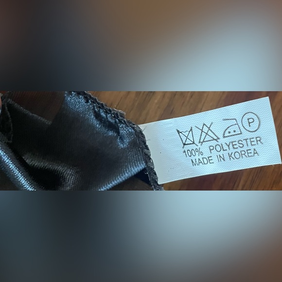 3/$15 Beautiful Square Leopard Decorative Bandana Hankerchief or Small Tapestry - Picture 3 of 3